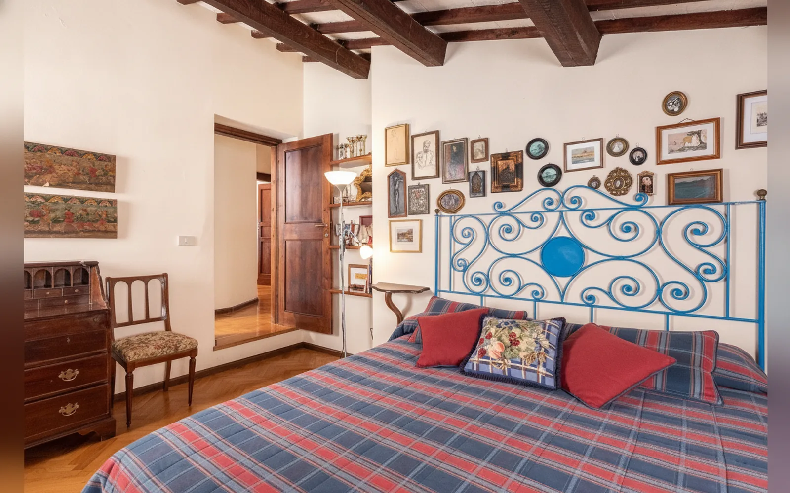 Antonia Home — Appartamento nel centro storico di Spoleto, 